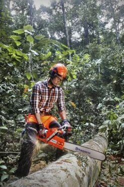 Husqvarna 365 Kettingzaag - 45cm 4.9 Pk 13 Husqvarna 365 Kettingzaag - 45cm 4.9 Pk -Husqvarna Verkoop 966428318 5 HUSQVARNA2036520X TORQ20KETTINGZAAG20 2045CM204.920PK